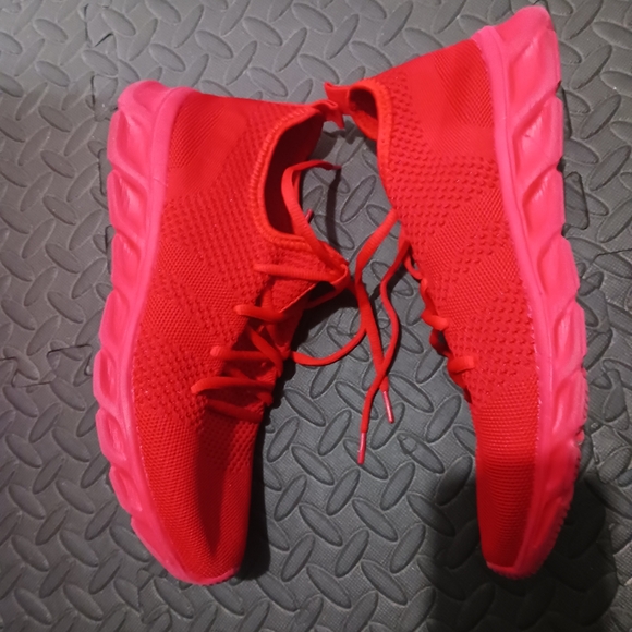 Men red lace up breathable sneakers - Picture 3 of 13